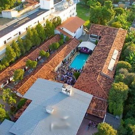 Pozzobon Hotel Moderno Betim Bagian luar foto