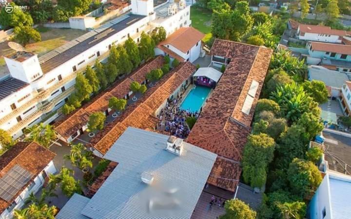 Pozzobon Hotel Moderno Betim Bagian luar foto