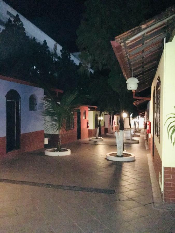 Pozzobon Hotel Moderno Betim Bagian luar foto