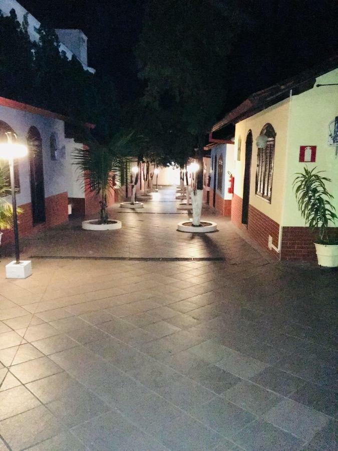 Pozzobon Hotel Moderno Betim Bagian luar foto